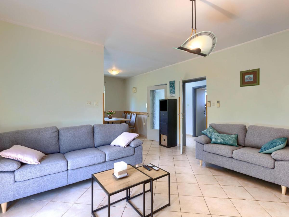 Holiday Home Carlo - IPC102 Pićan Exterior foto
