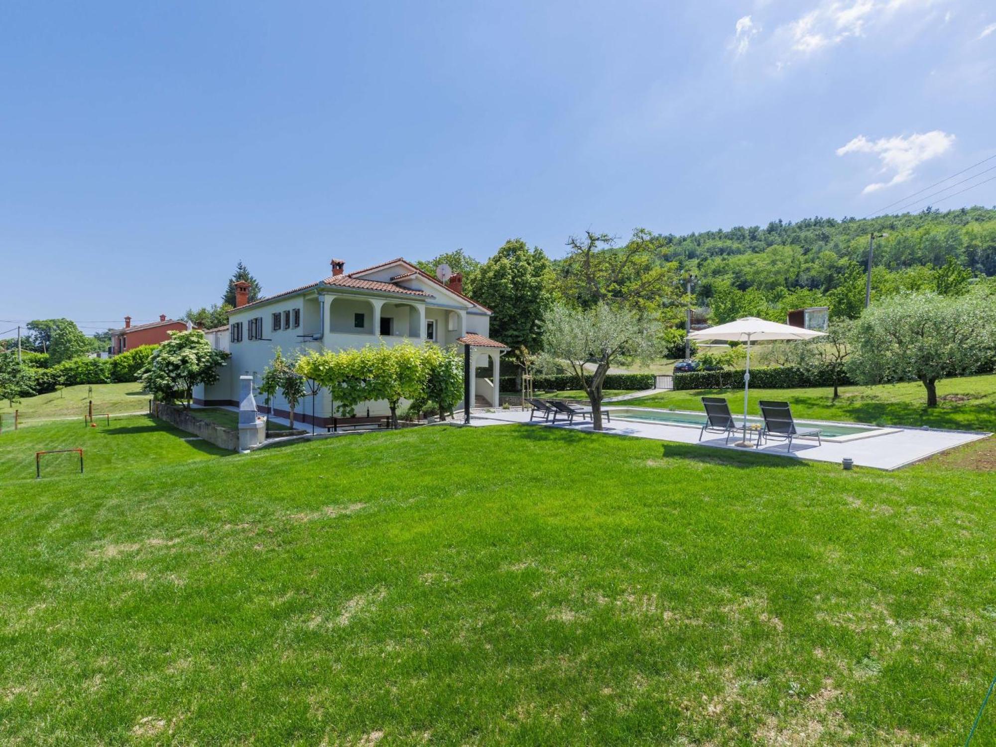 Holiday Home Carlo - IPC102 Pićan Exterior foto